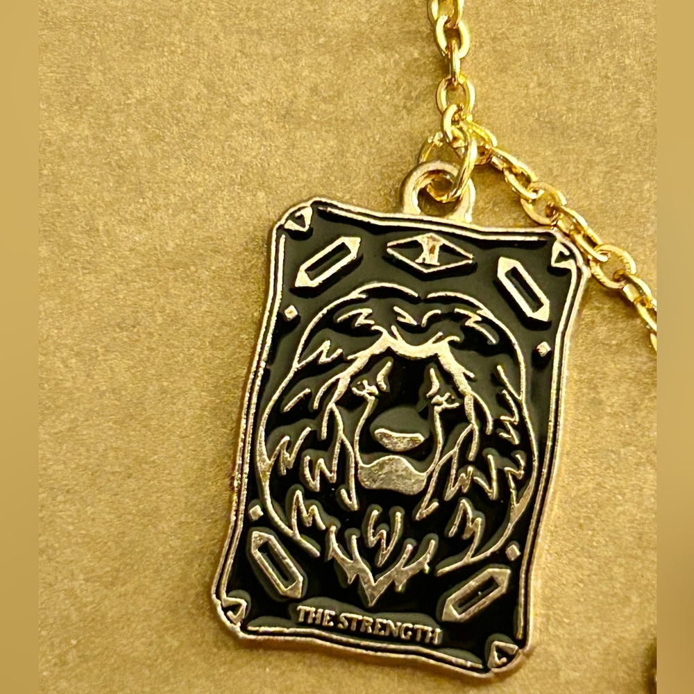 NWOT Necklace tarot card charms: strength, sun, lovers, star black enamel 21β - Picture 5 of 9